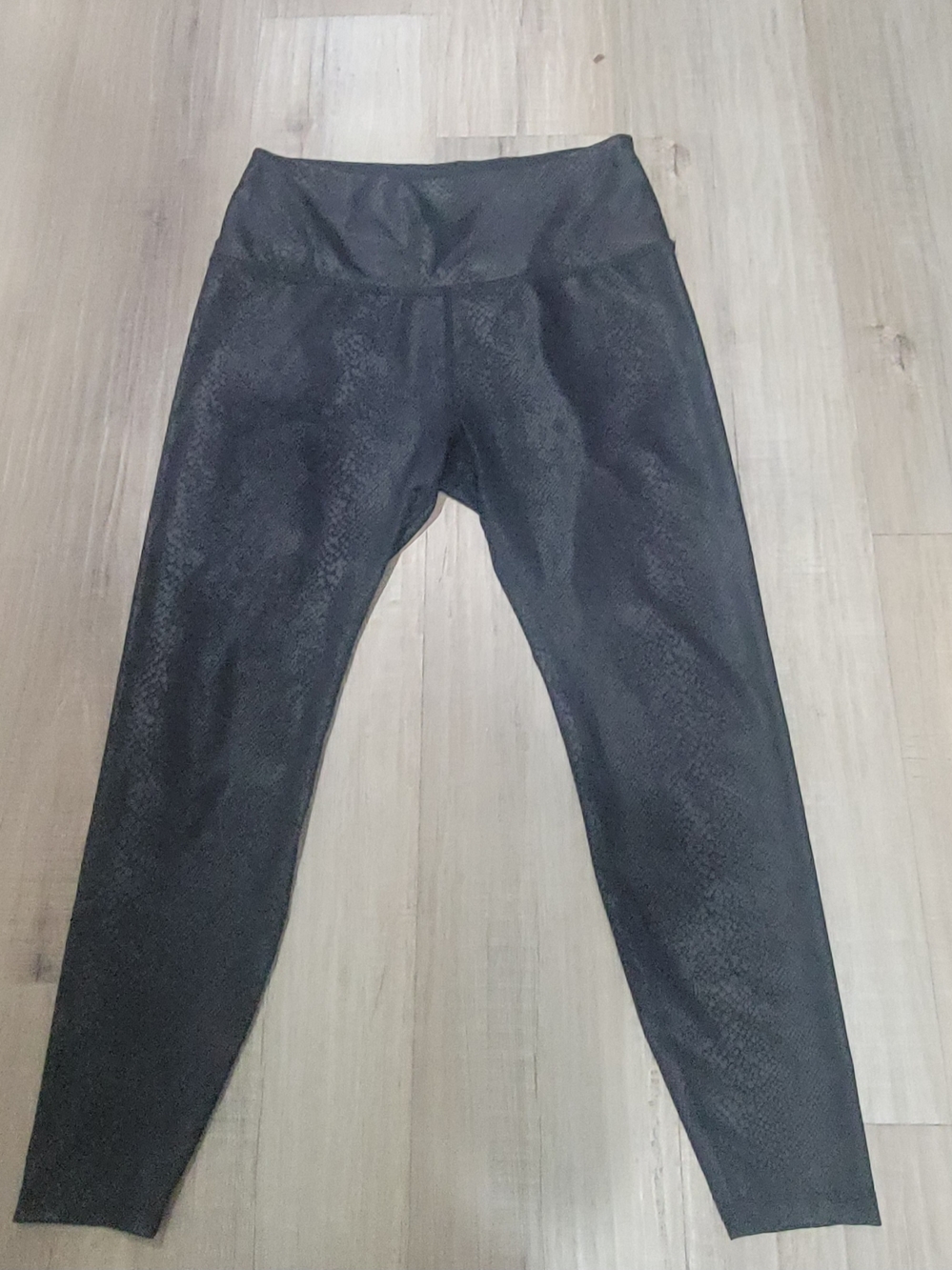 Beyond Yoga Black High-Waist Faux-Leather Leggings - Picture 3 of 9